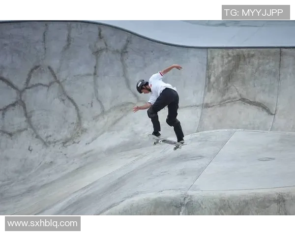 深圳滑板队灵活性创新高引发热议成就滑板运动新标杆 深圳滑板队灵活性创新高引发热议成就滑板运动新标杆