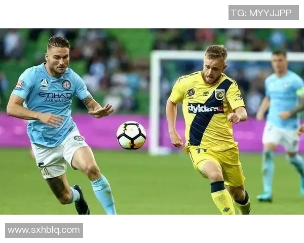 广岛三箭与墨尔本胜利的激烈对决展现足球魅力与团队精神的巅峰对抗