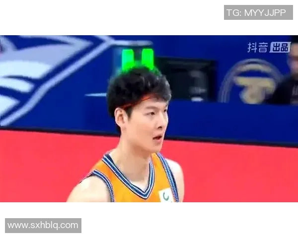 篮球太阳与神秘人激战正酣谁能在赛场上笑到最后成就辉煌胜利 篮球太阳与神秘人激战正酣谁能在赛场上笑到最后成就辉煌胜利