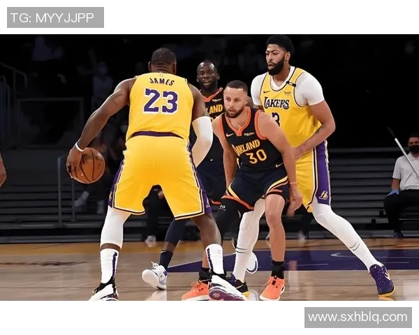 11月26日勇士对湖人精彩直播全程回顾与赛后分析 11月26日勇士对湖人精彩直播全程回顾与赛后分析