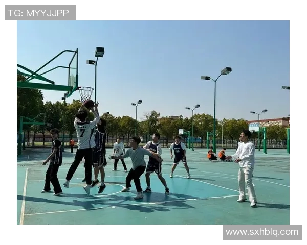 刘铮的奋斗历程与篮球梦想如何在赛场上交织成辉煌人生